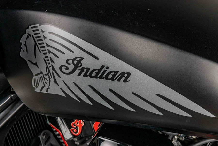 2021 Indian Challenger Dark Horse Thunder Black Smoke