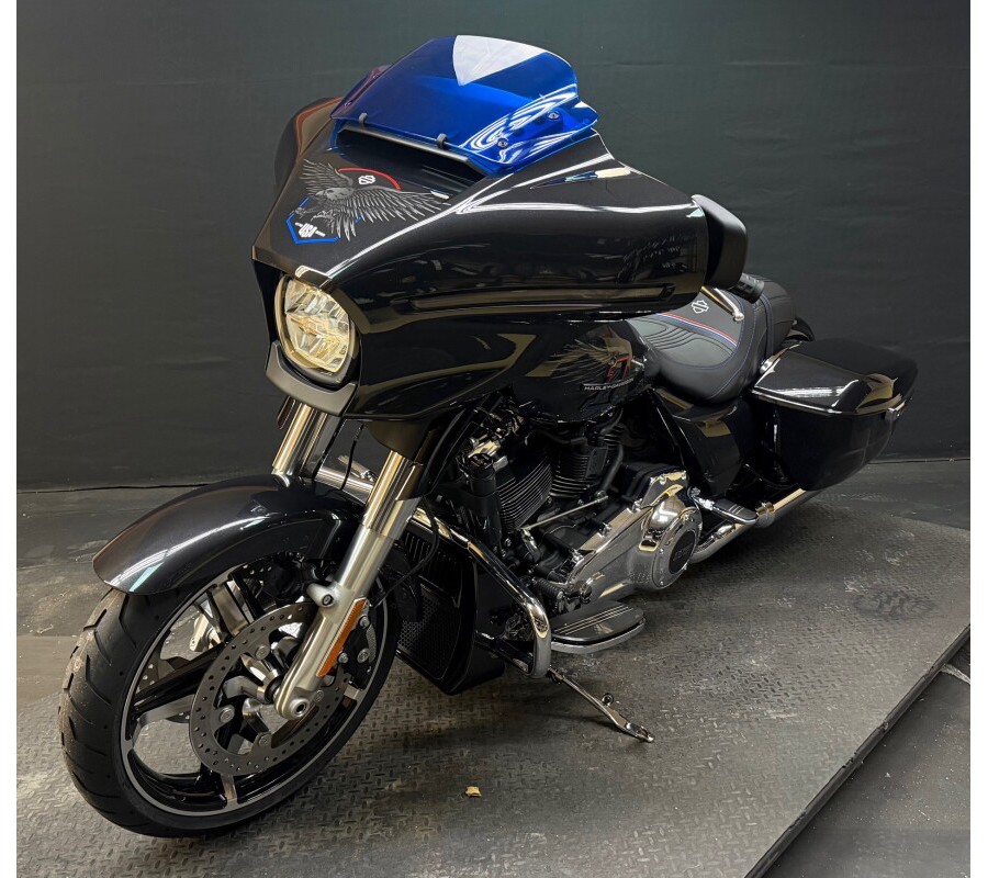 Harley-Davidson® Street Glide® 2026 FLHX MIDNIGHT EMBER