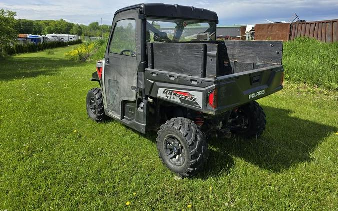 2019 Polaris® Ranger XP® 900 EPS Premium Silver Pearl