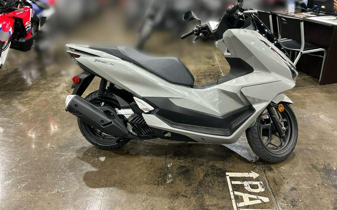 2025 Honda PCX ABS