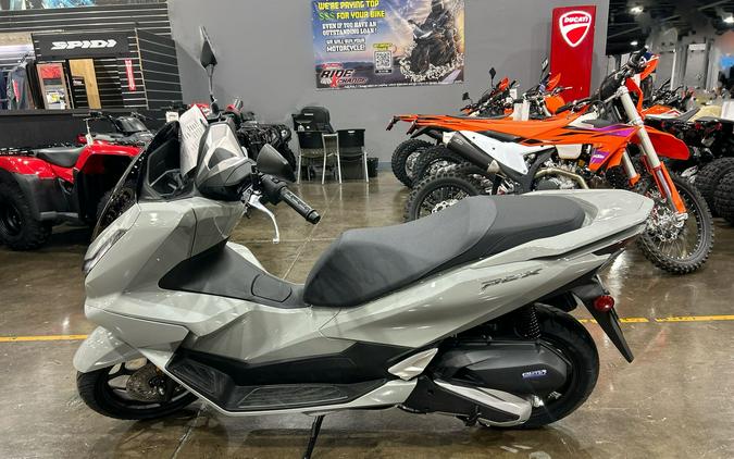 2025 Honda PCX ABS