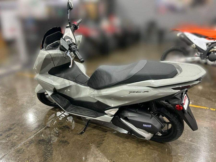 2025 Honda PCX ABS