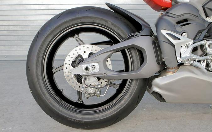 2025 Ducati Streetfighter V4 S