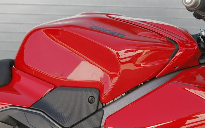 2025 Ducati Streetfighter V4 S