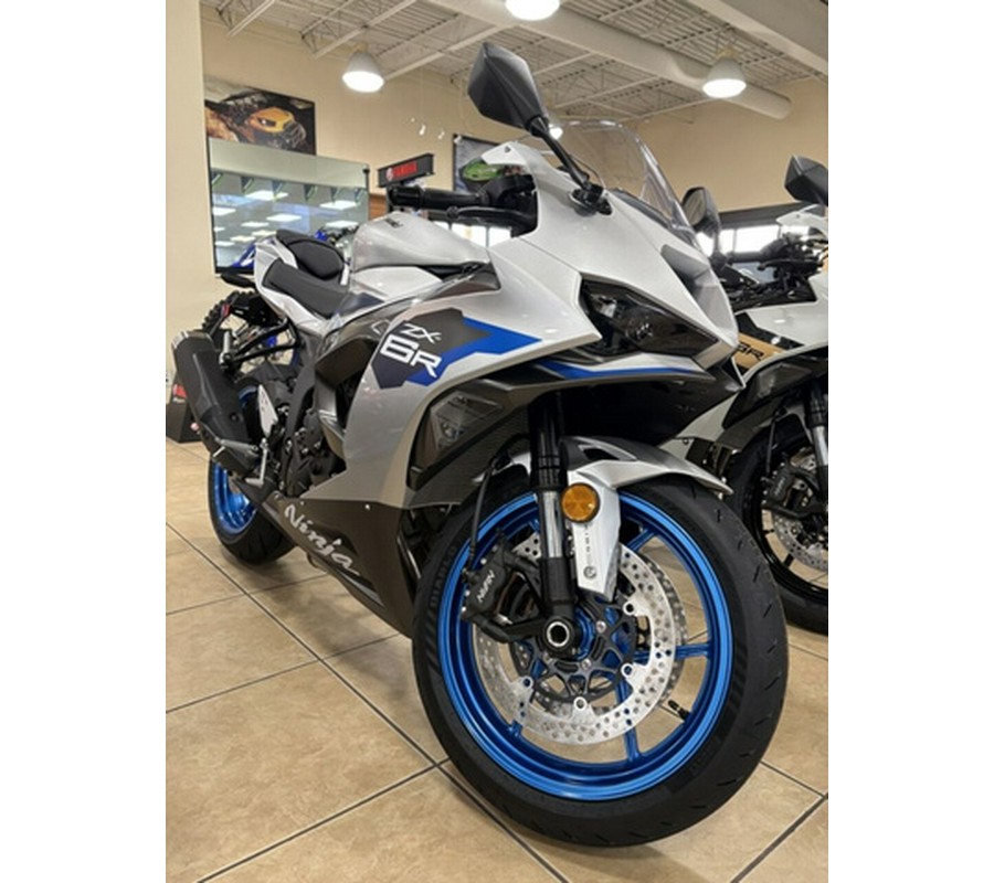 2027 Kawasaki Ninja ZX-6R ABS