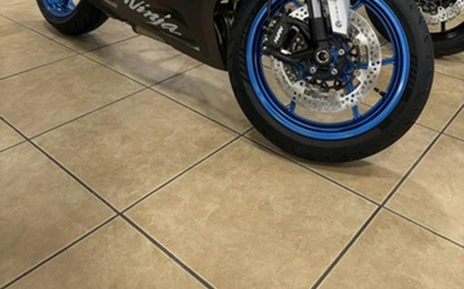 2027 Kawasaki Ninja ZX-6R ABS