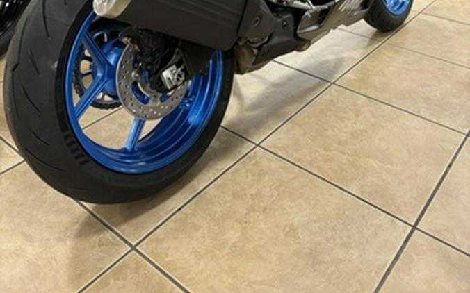 2027 Kawasaki Ninja ZX-6R ABS