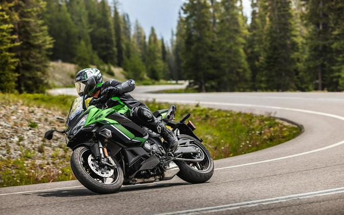 2027 Kawasaki NINJA® 1100SX SE ABS