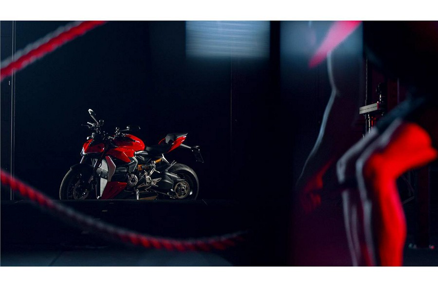 2023 Ducati Streetfighter V2