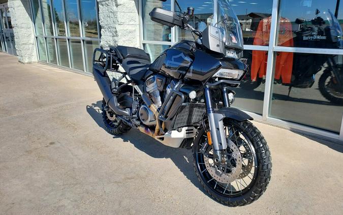 2021 Harley-Davidson Pan America™ 1250 Special Vivid Black