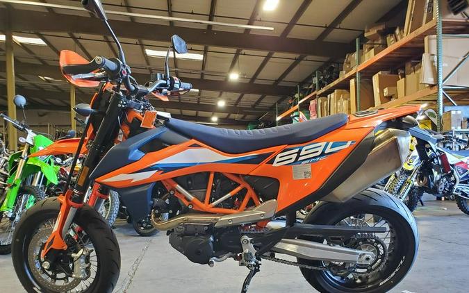 2023 KTM 690 SMC R