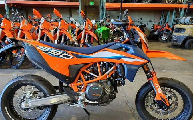 2023 KTM 690 SMC R