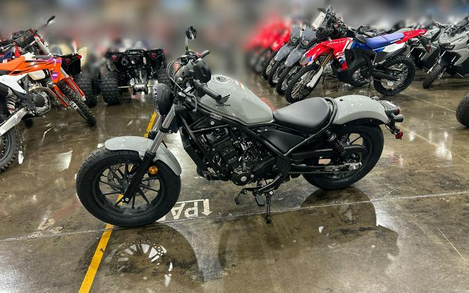 2026 Honda REBEL 300 E-CLUTCH