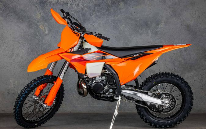 2027 KTM 250 XC - VM251203