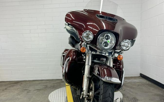 2019 Harley-Davidson Electra Glide Ultra Classic TWISTED CHERRY