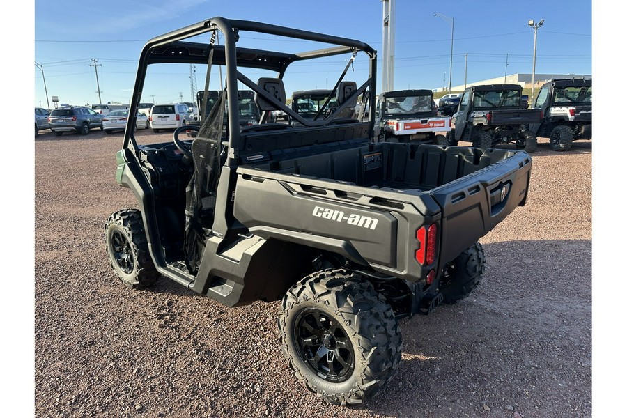 2025 Can-Am Defender DPS HD9