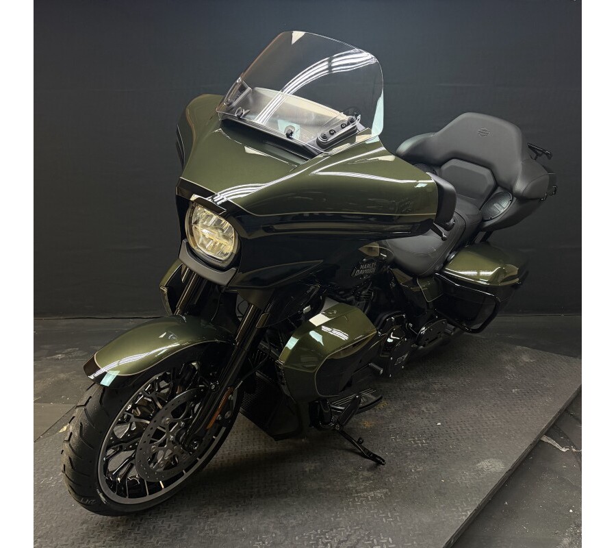Harley-Davidson® Street Glide Limited 2026 FLHXL OLIV STL MTL/ BLK