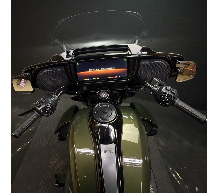 Harley-Davidson® Street Glide Limited 2026 FLHXL OLIV STL MTL/ BLK