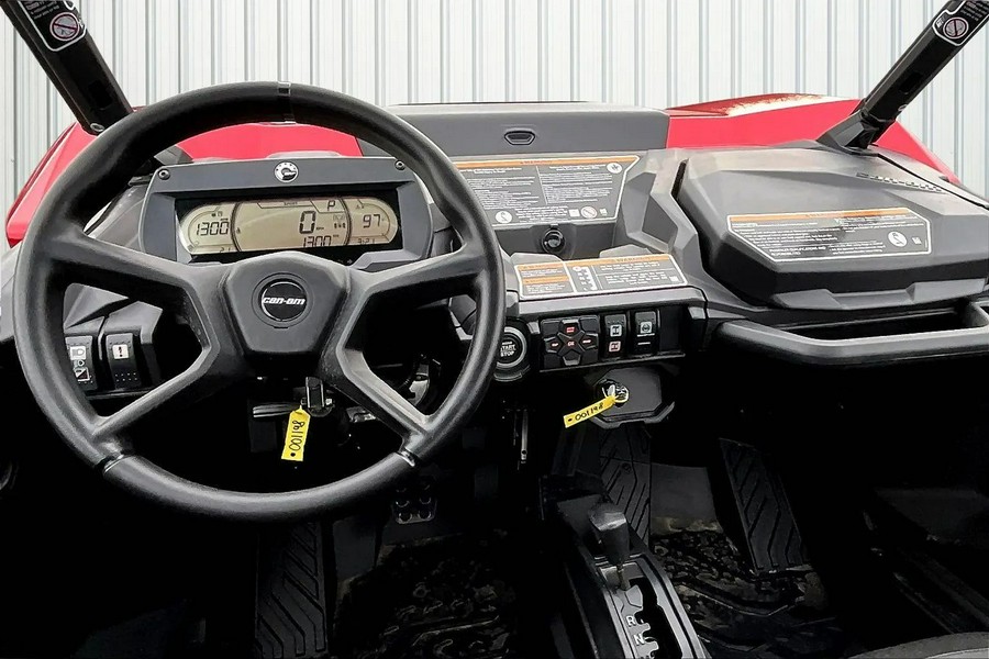 2026 Can-Am SSV COM XT 60 700 RD 26 XT 700