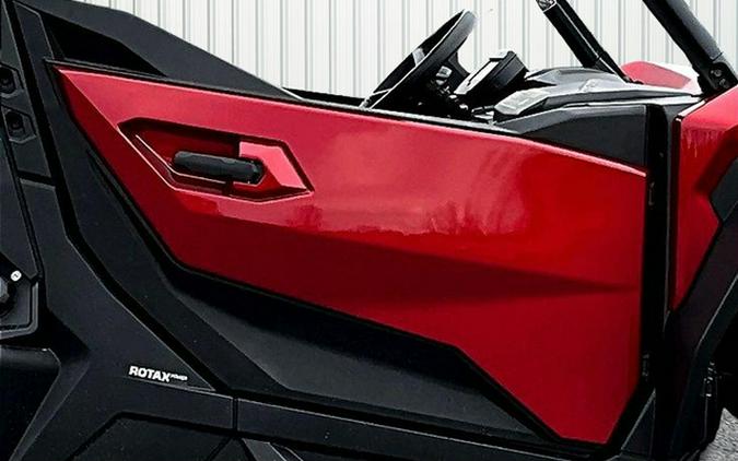 2026 Can-AM COMMANDER XT 700