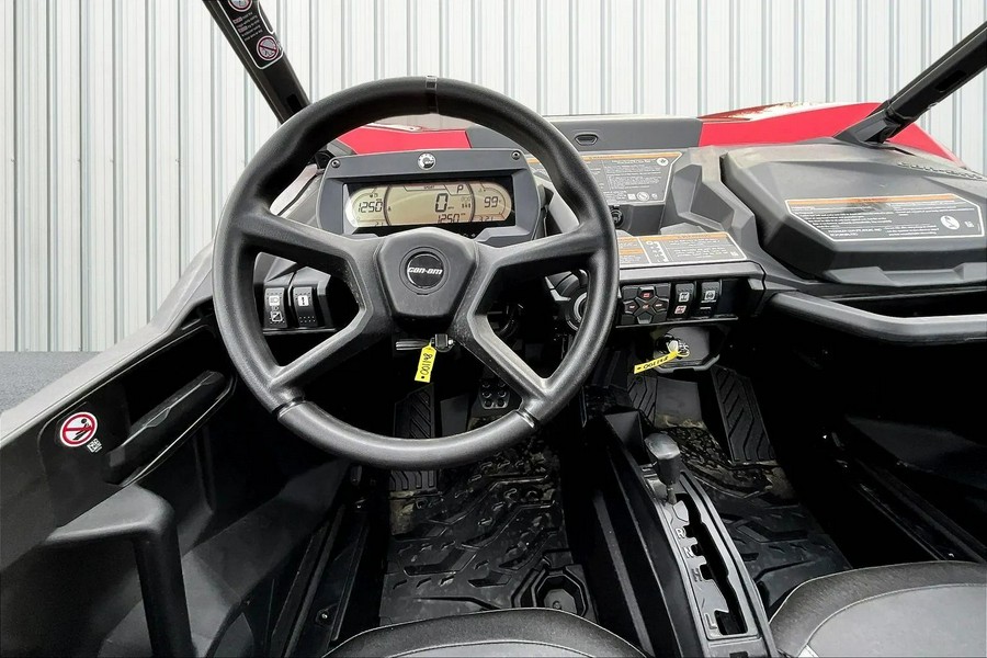 2026 Can-Am SSV COM XT 60 700 RD 26 XT 700