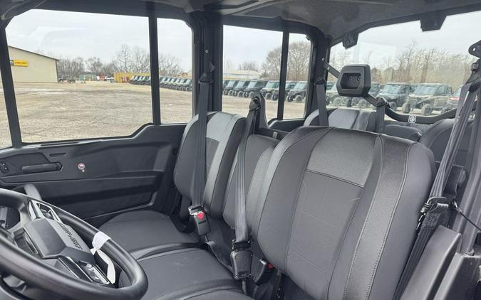 2026 Can-Am Defender MAX XT CAB HD11