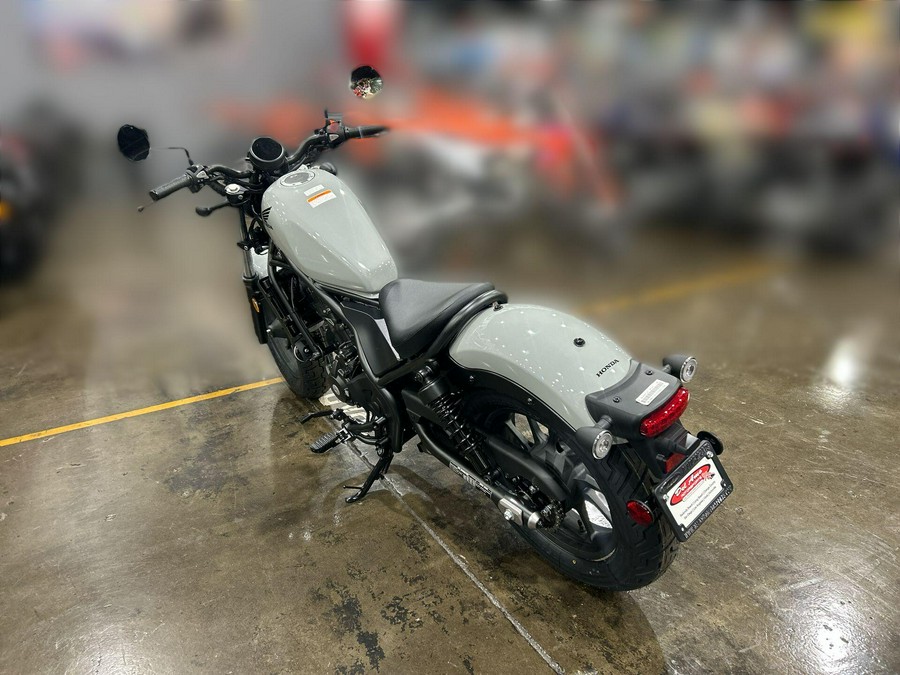 2026 Honda REBEL 300 E-CLUTCH