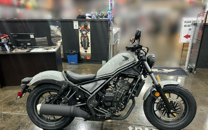 2026 Honda REBEL 300 E-CLUTCH
