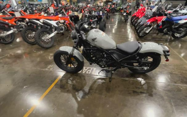 2026 Honda REBEL 300 E-CLUTCH