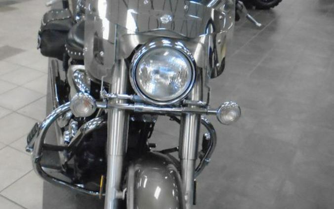 2004 Yamaha Road Star Silverado®