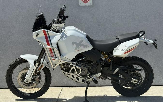 2023 Ducati DesertX Star White Silk
