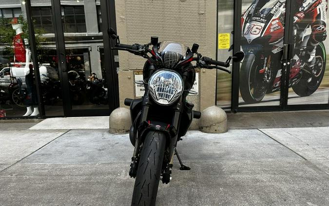 2017 Ducati Monster 1200 R Thrilling Black