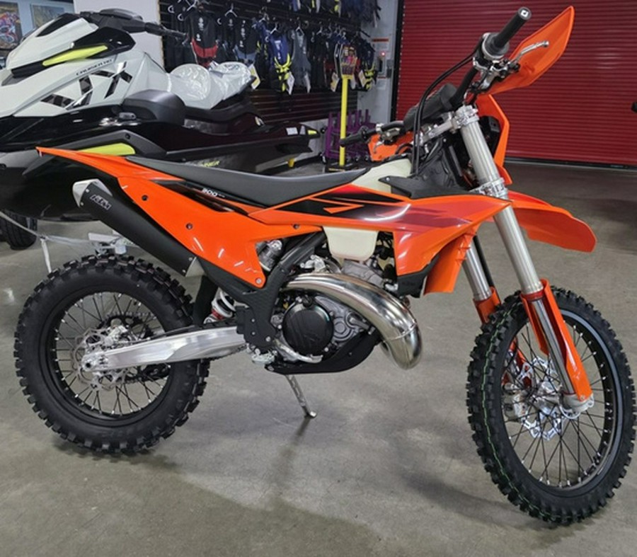 2027 KTM XC 300 W