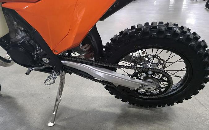 2027 KTM XC 300 W