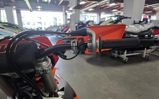 2027 KTM XC 300 W