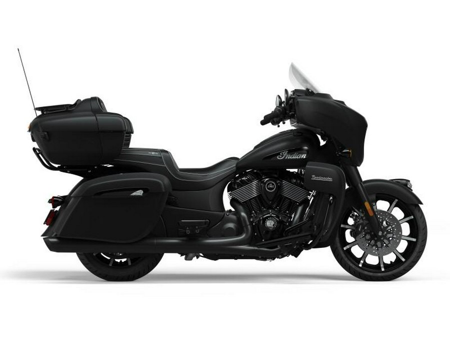 2022 Indian Motorcycle® Roadmaster® Dark Horse® Black Smoke