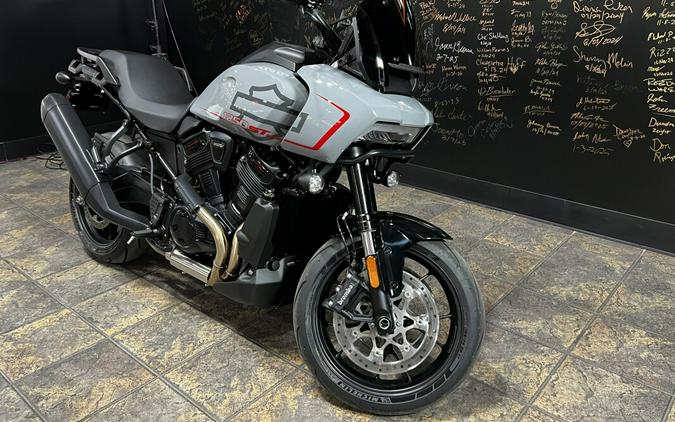 RA1250ST 2026 Pan America® 1250 ST