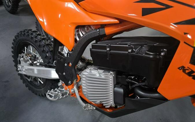 2027 KTM SX E 5