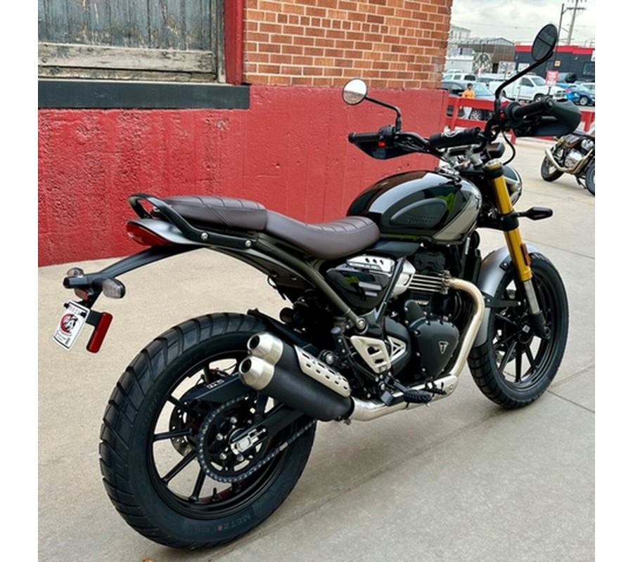 2025 Triumph Scrambler 400 X Phantom Black Silver Ice