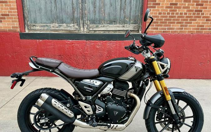 2025 Triumph Scrambler 400 X Phantom Black Silver Ice