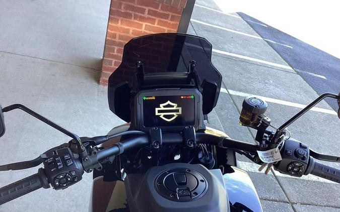 2025 Harley-Davidson® RA1250ST - Pan America® 1250 ST