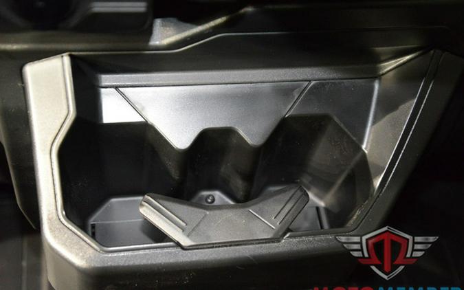 2026 Can-Am Defender MAX DPS CAB HD10