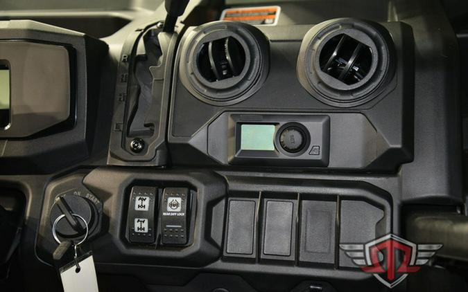 2026 Can-Am Defender MAX DPS CAB HD10