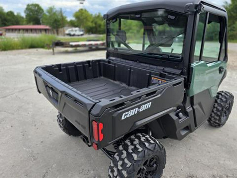 2026 Can-Am Defender DPS CAB