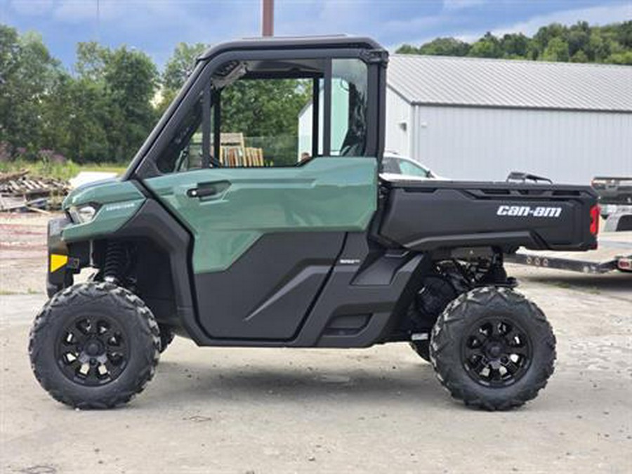 2026 Can-Am Defender DPS CAB