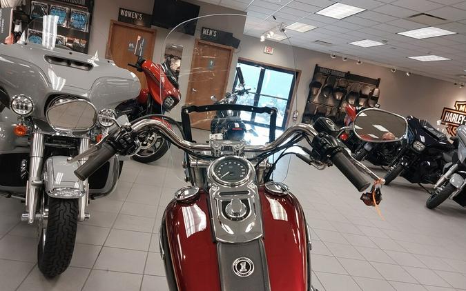 FXDC 2014 Super Glide® Custom