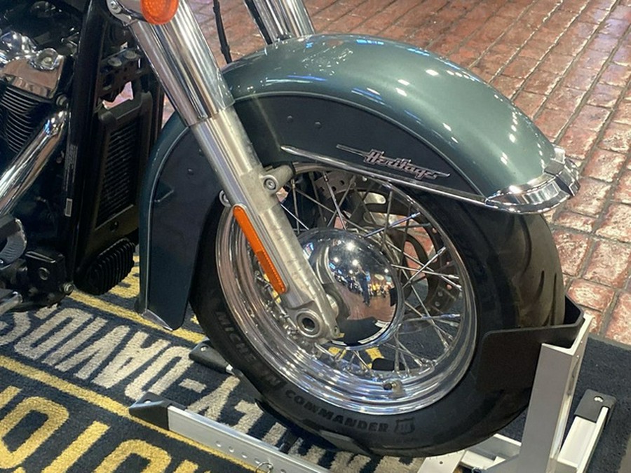 2020 Harley-Davidson Softail FLHC - Heritage Classic