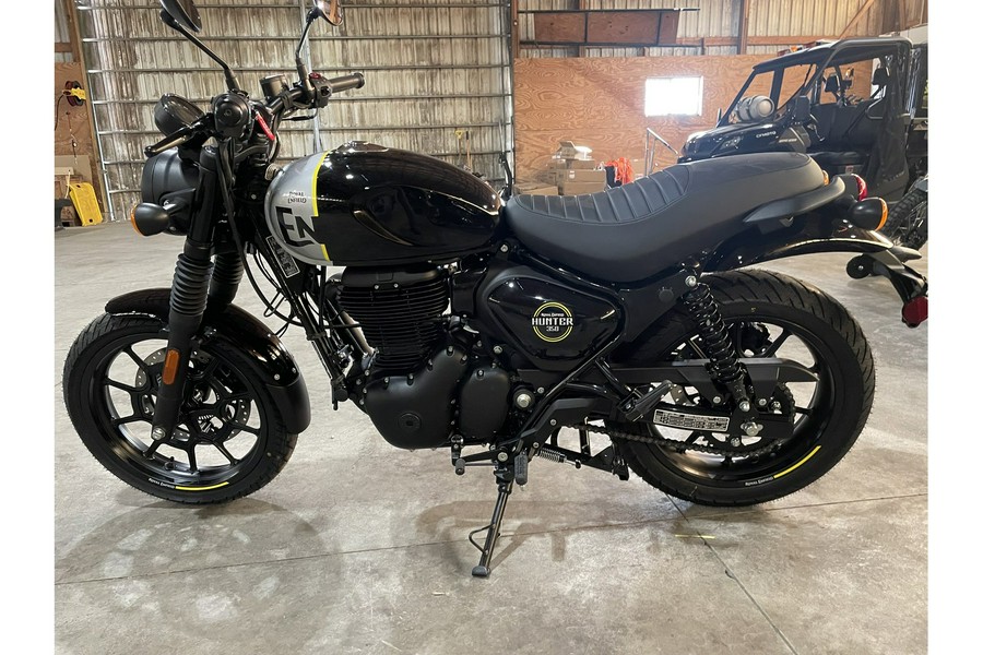 2024 HUNTER 350 - REBEL BLACK - Royal Enfield