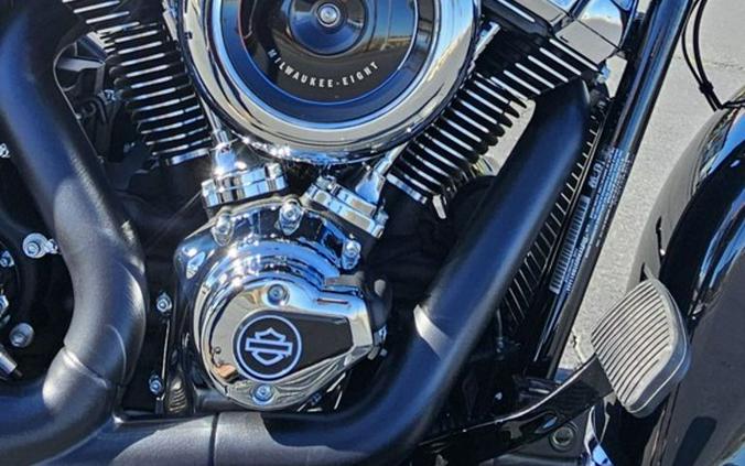 2026 Harley-Davidson® FLHC - Heritage Classic