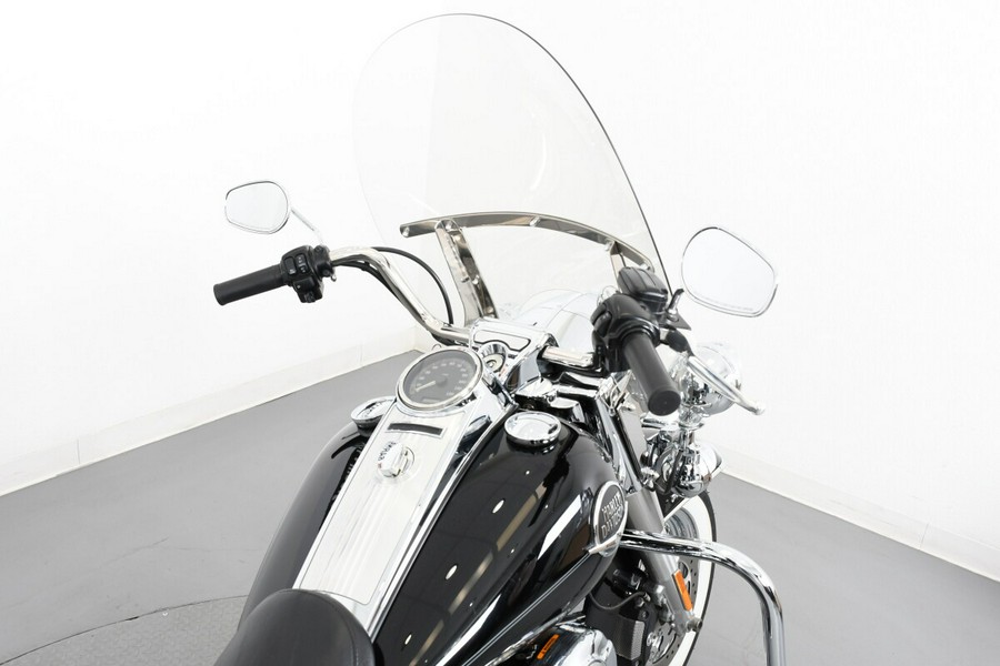 2009 Harley-Davidson® FLHR Road King® Classic